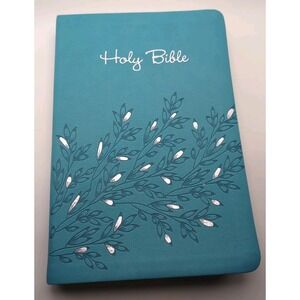 NIV Thinline Bible Light Blue With Embossed Cover‎ With Plant Like Embossing